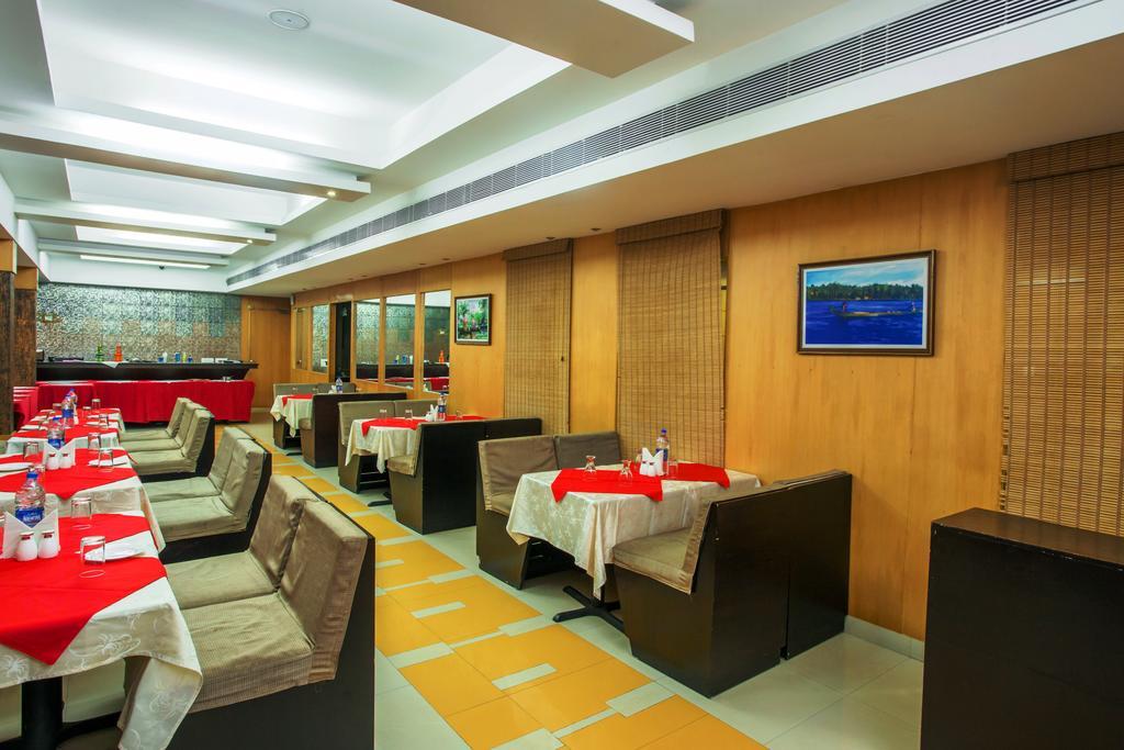 Pattom Royal Hotel Thiruvananthapuram Eksteriør bilde