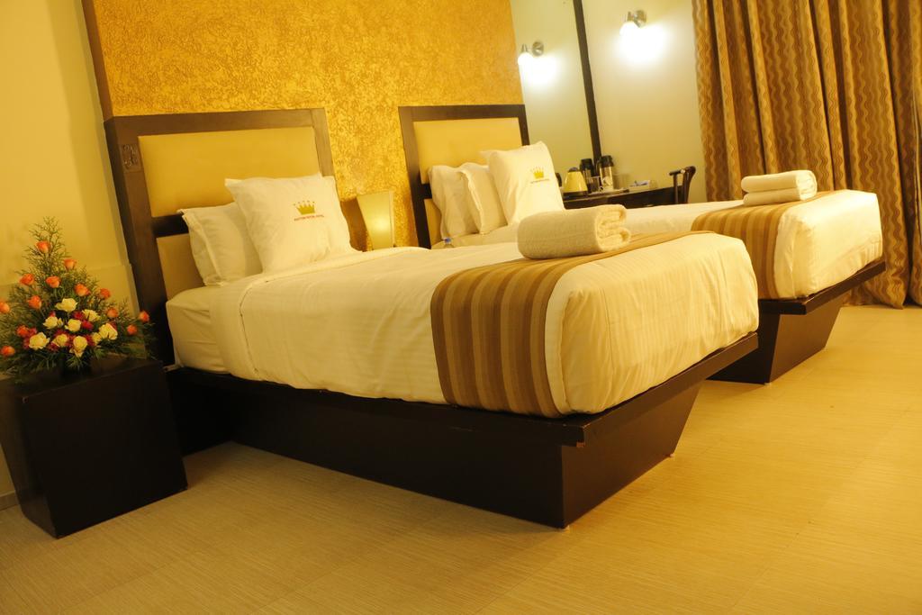 Pattom Royal Hotel Thiruvananthapuram Eksteriør bilde