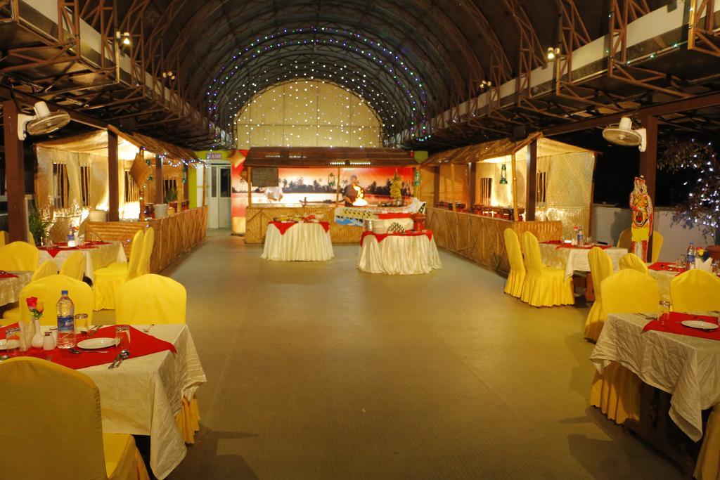 Pattom Royal Hotel Thiruvananthapuram Eksteriør bilde